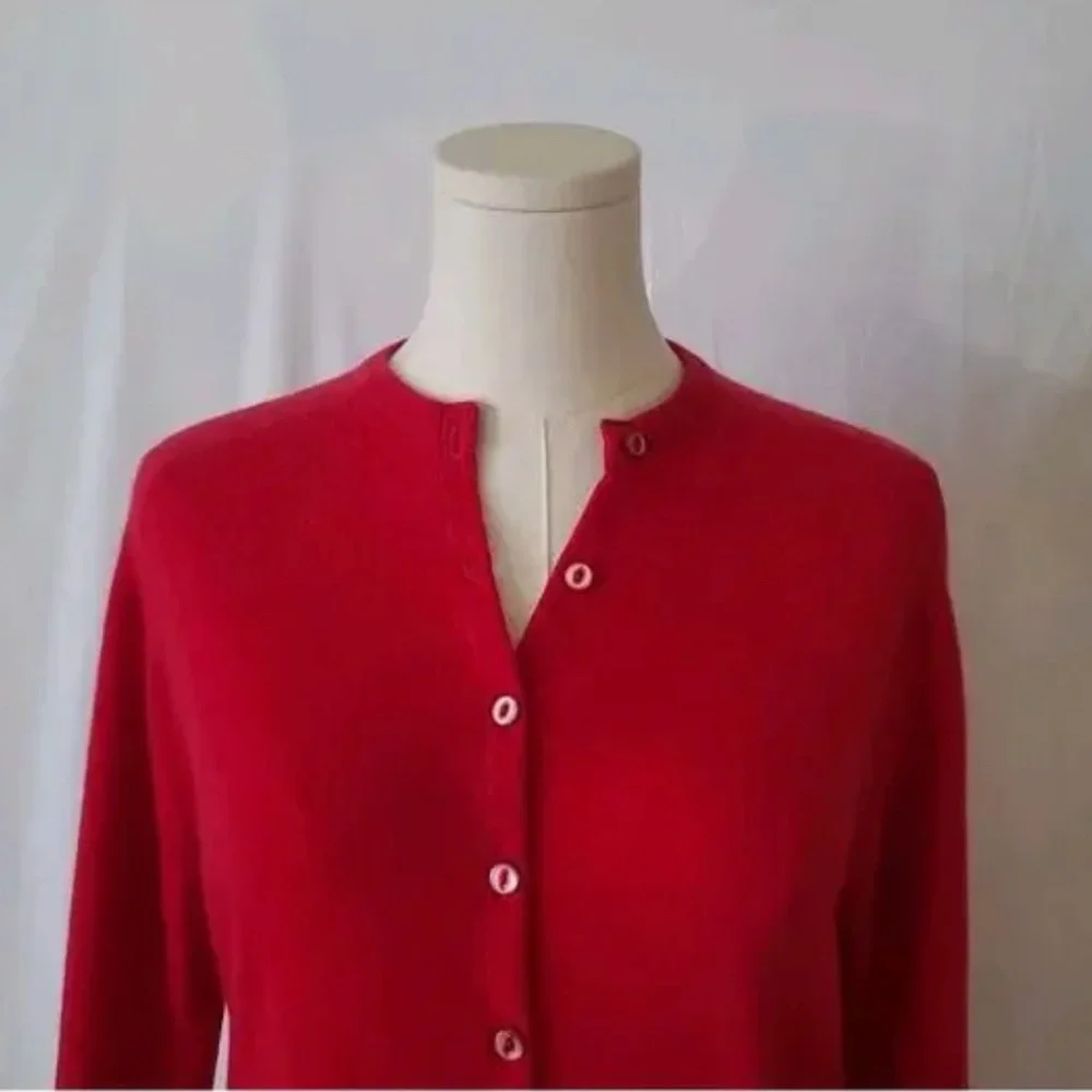 Vintage Pringle Of Scotland Solid Red 100% Pure Cashmere Cardigan Sweater Medium - Picture 2 of 5